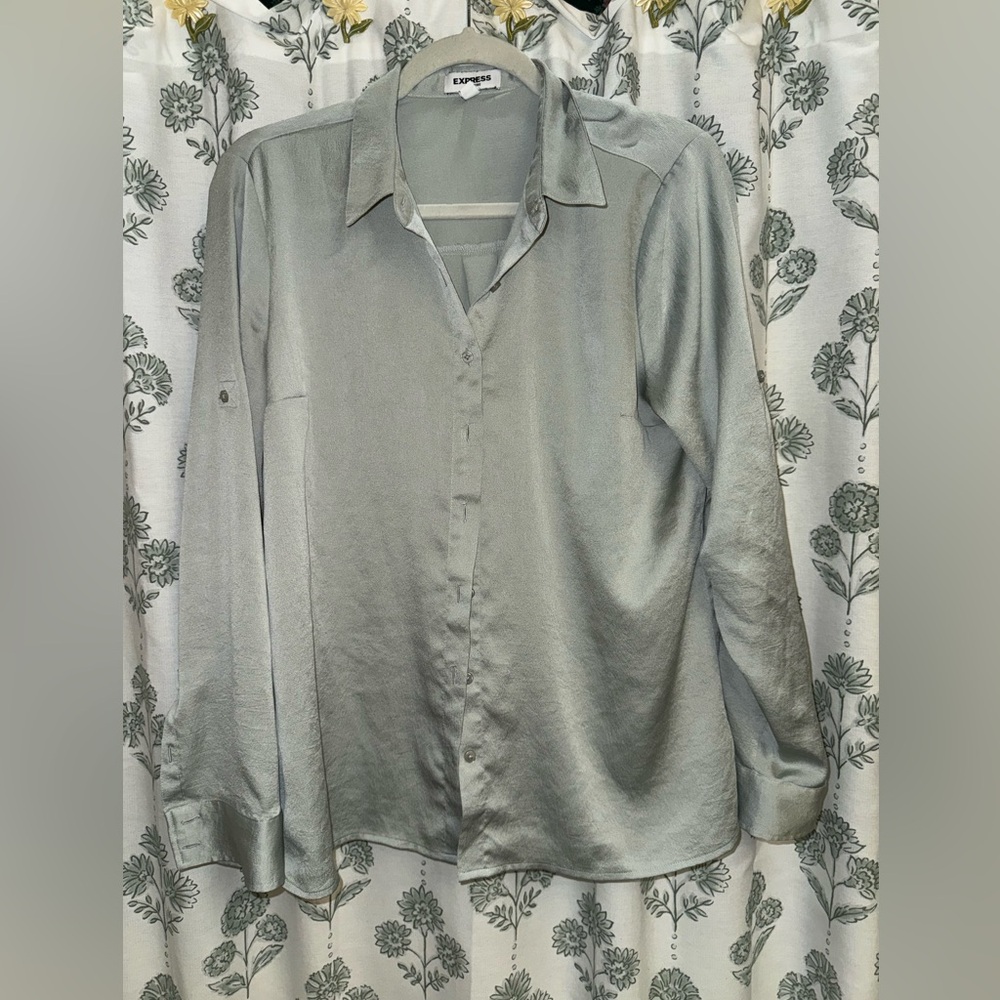 Express Silky Button-Down Shirt - Sea foam Green